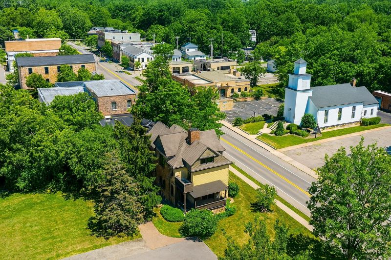 Best Bathtub Installation pros in Clarkston, MI