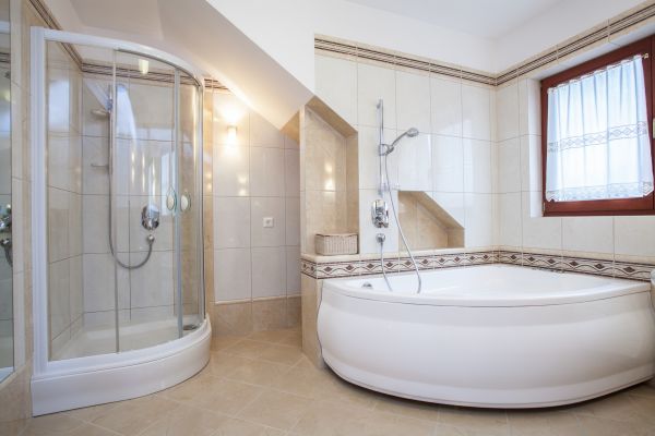 Cost of Oversized Bathtub Installation in Clarkston