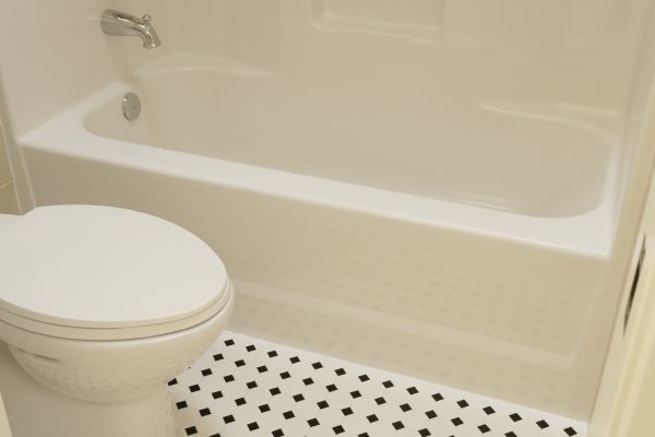 Fiberglass Tub Replacement in Clarkston